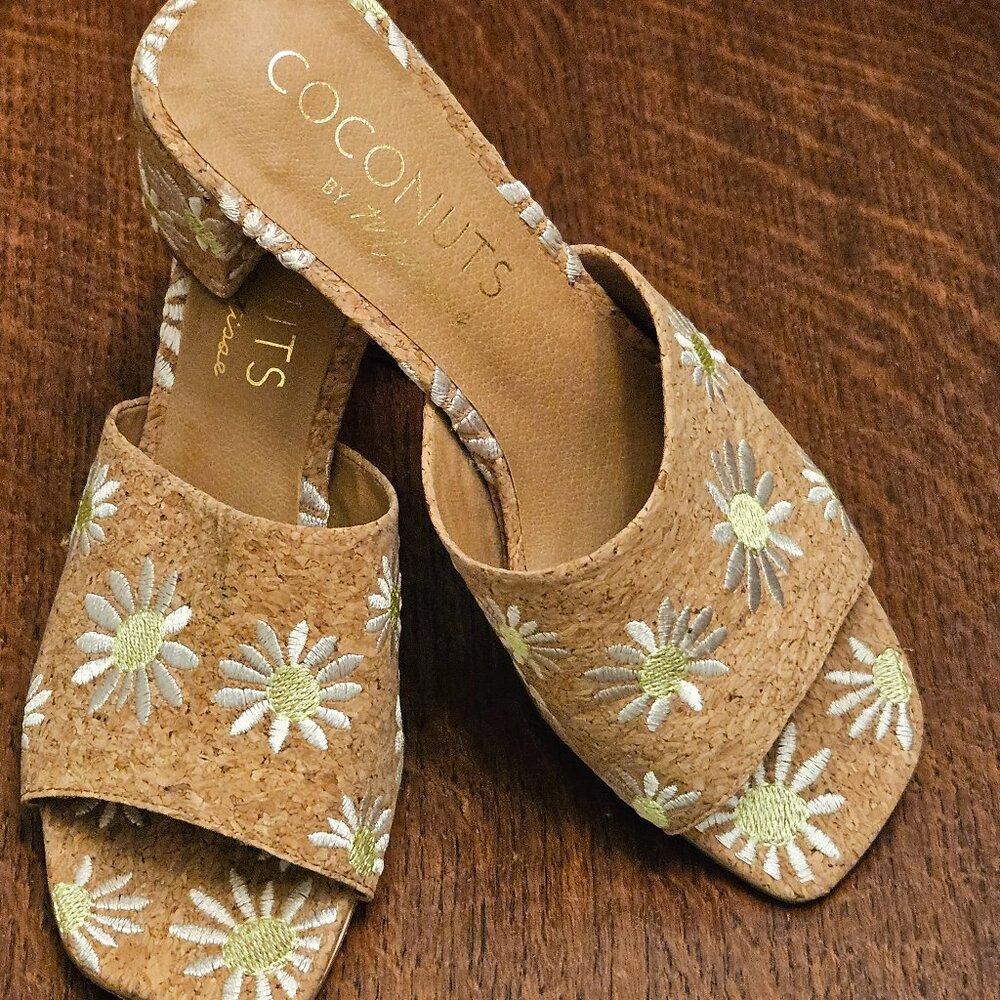 Anthropologie Matisse Coconuts Daisy Cork Slides 3" Heels Size 7